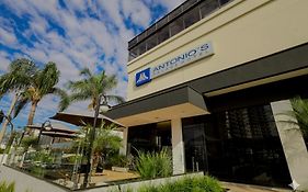 Antonio'S Palace Hotel